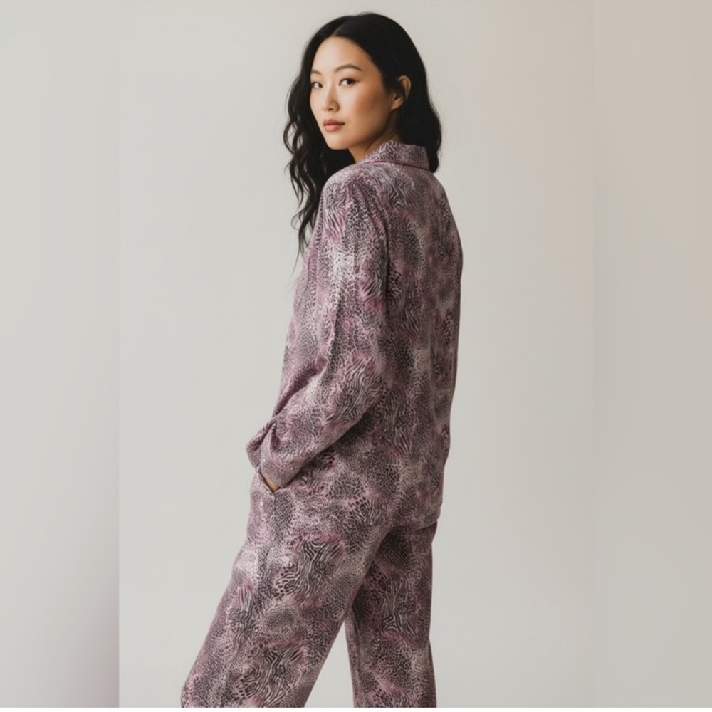 SKIMS Sleep Long Sleeve Set Bloom Mini Multi Animal Size L $148 retail